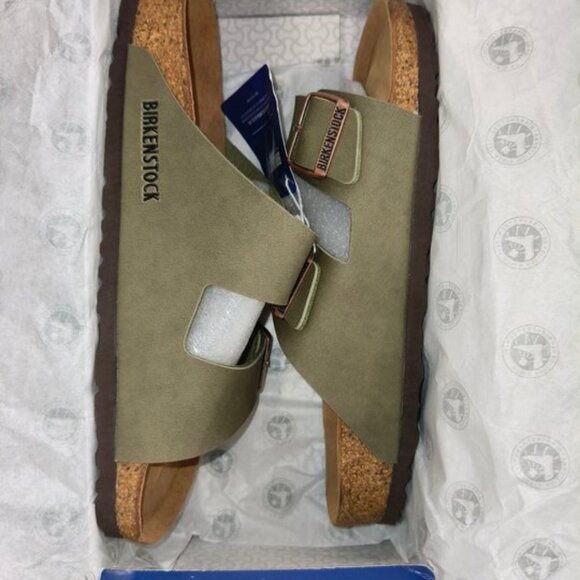 Birkenstock Arizona Sandals – Olive Green, Two-Strap Comfort with Cushioned Foot - Picture 4 of 4